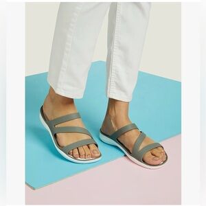 CROCS SWIFWATER WOMENS SANDALS Sz 9 GRAY COLOR